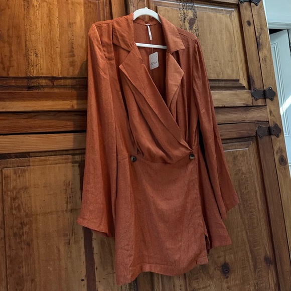 FREE PEOPLE • BLAZER DRESS - Picture 2 of 6